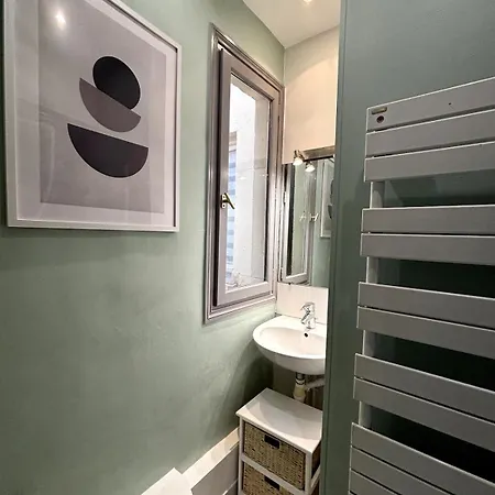 Flat Champs Elysees 1 Bedroom Air Conditioning *