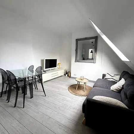 Flat Champs Elysees 1 Bedroom Air Conditioning Apartman *